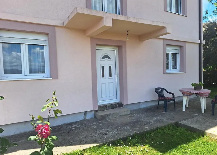 Apartament Ruza